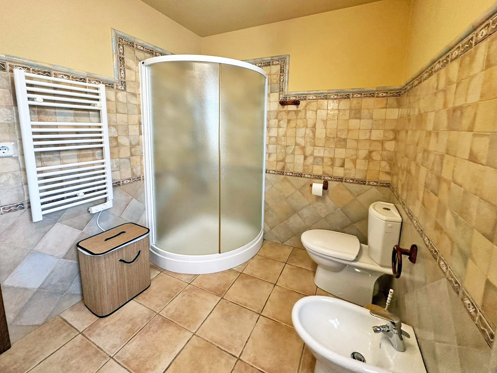 Baño compartido de las habitaciones 2 y 3