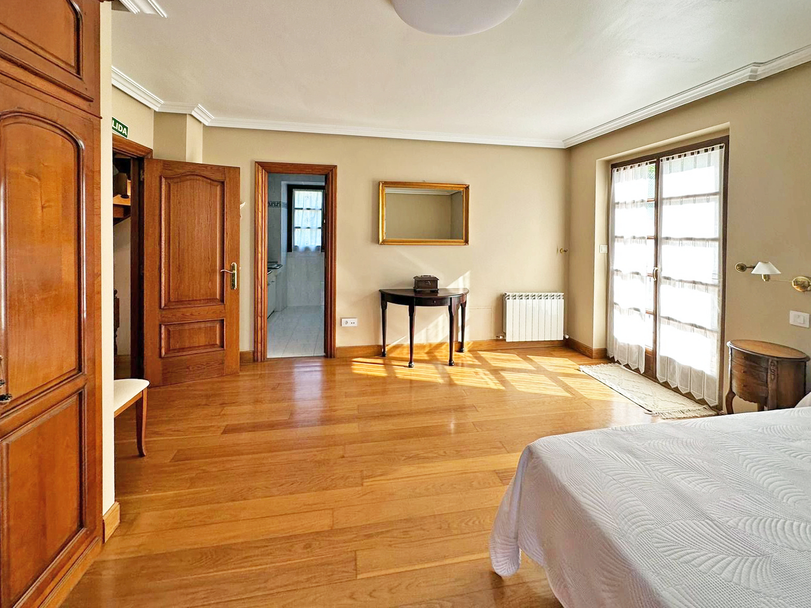 Suite del molinero — acceso al baño