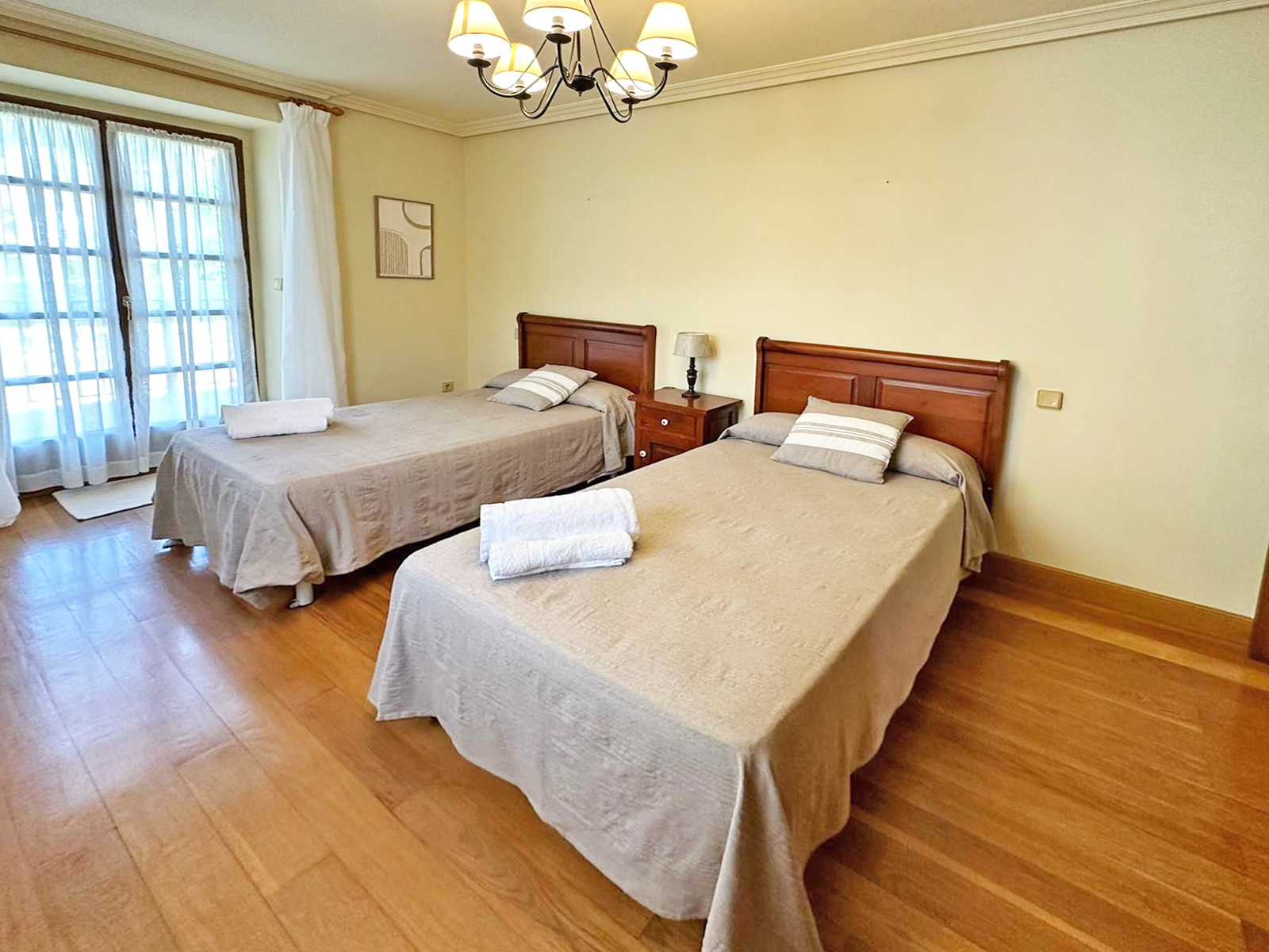 Habitación 2 — vista del balcón